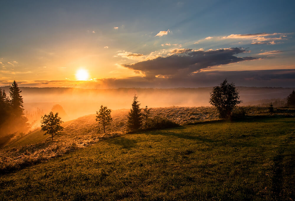 Scenic sunset over the ocean reflecting on the pursuit of God